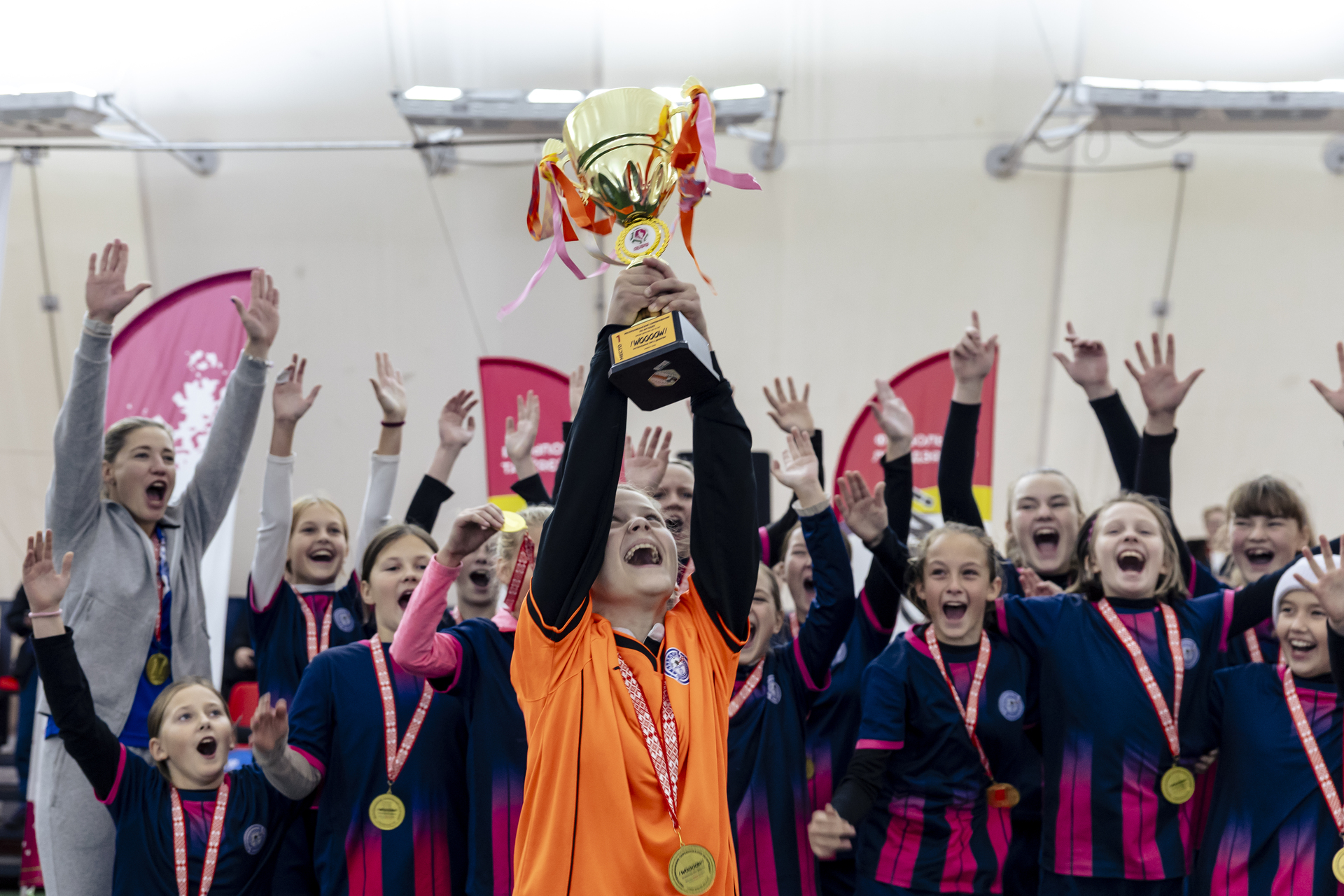 СДЮШОР «Белкард» – чемпион футбольной лиги девочек «!WOOOOW!»